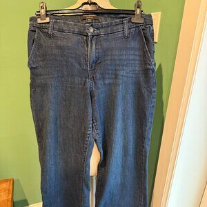 Like New Banana Republic Trouser-Style Jeans Sz 31/12